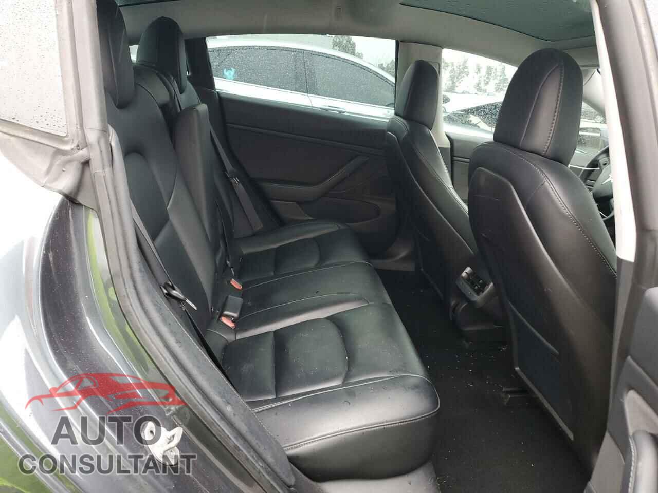 TESLA MODEL 3 2019 - 5YJ3E1EA9KF447453