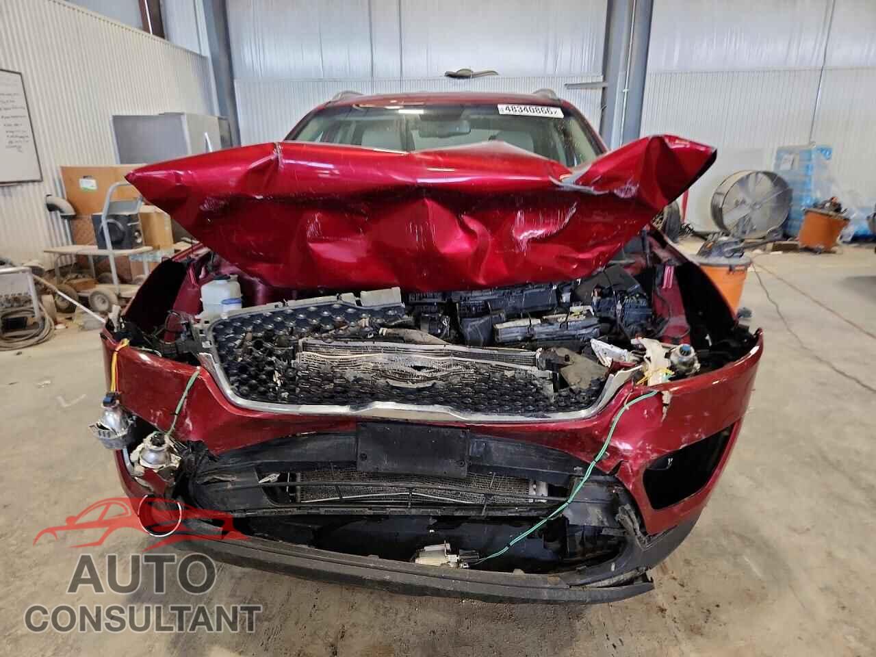 KIA SORENTO 2017 - 5XYPG4A38HG296546