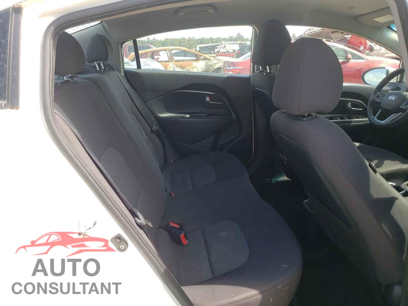 KIA RIO 2017 - KNADM4A38H6015437