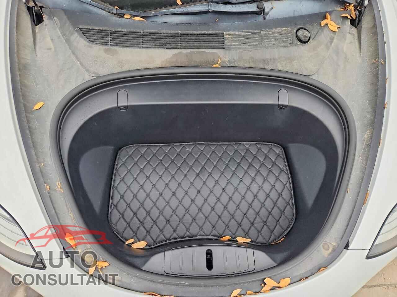TESLA MODEL 3 2018 - 5YJ3E1EA5JF161808