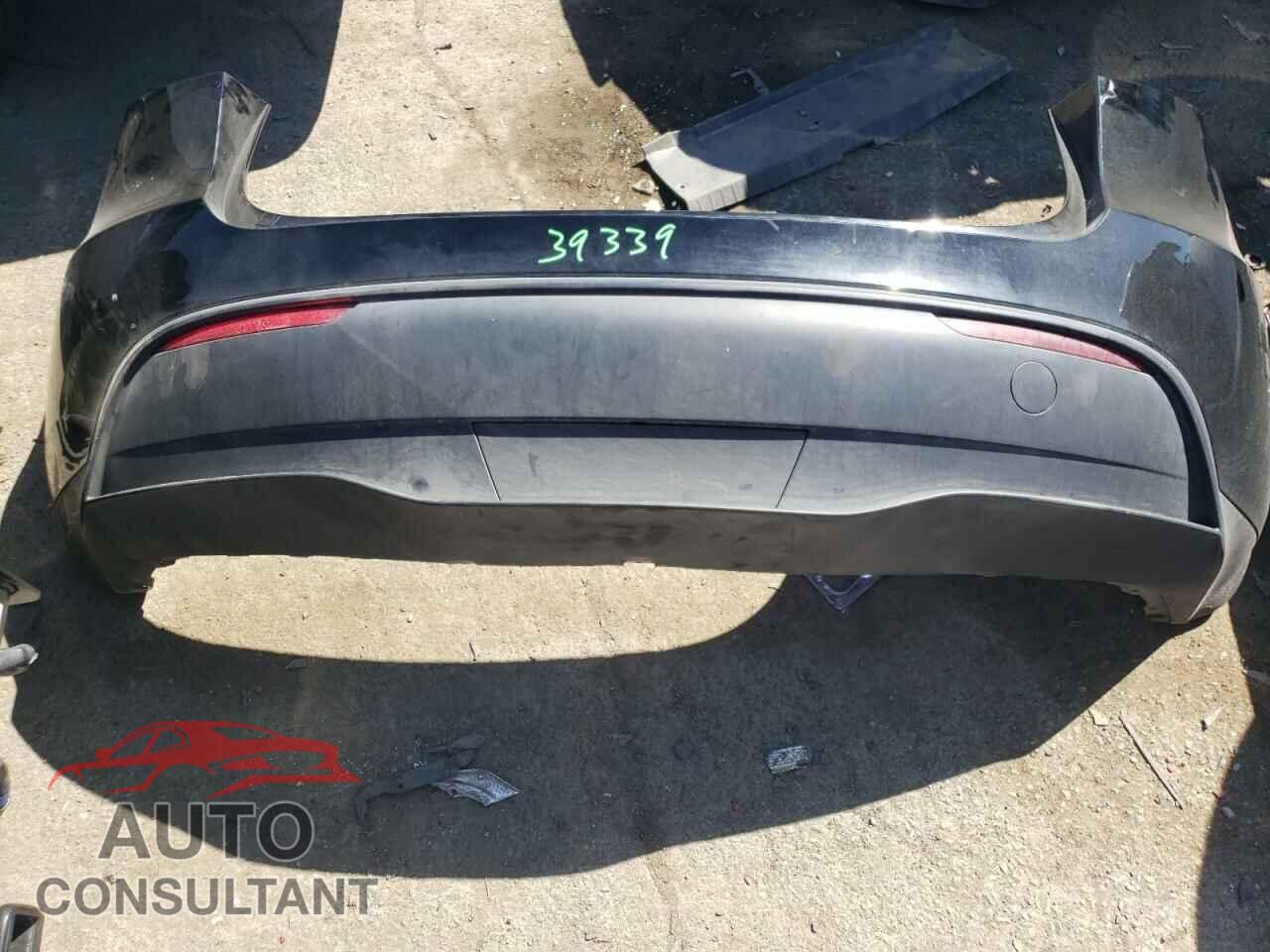 TESLA MODEL Y 2023 - 7SAYGAEE2PF875085