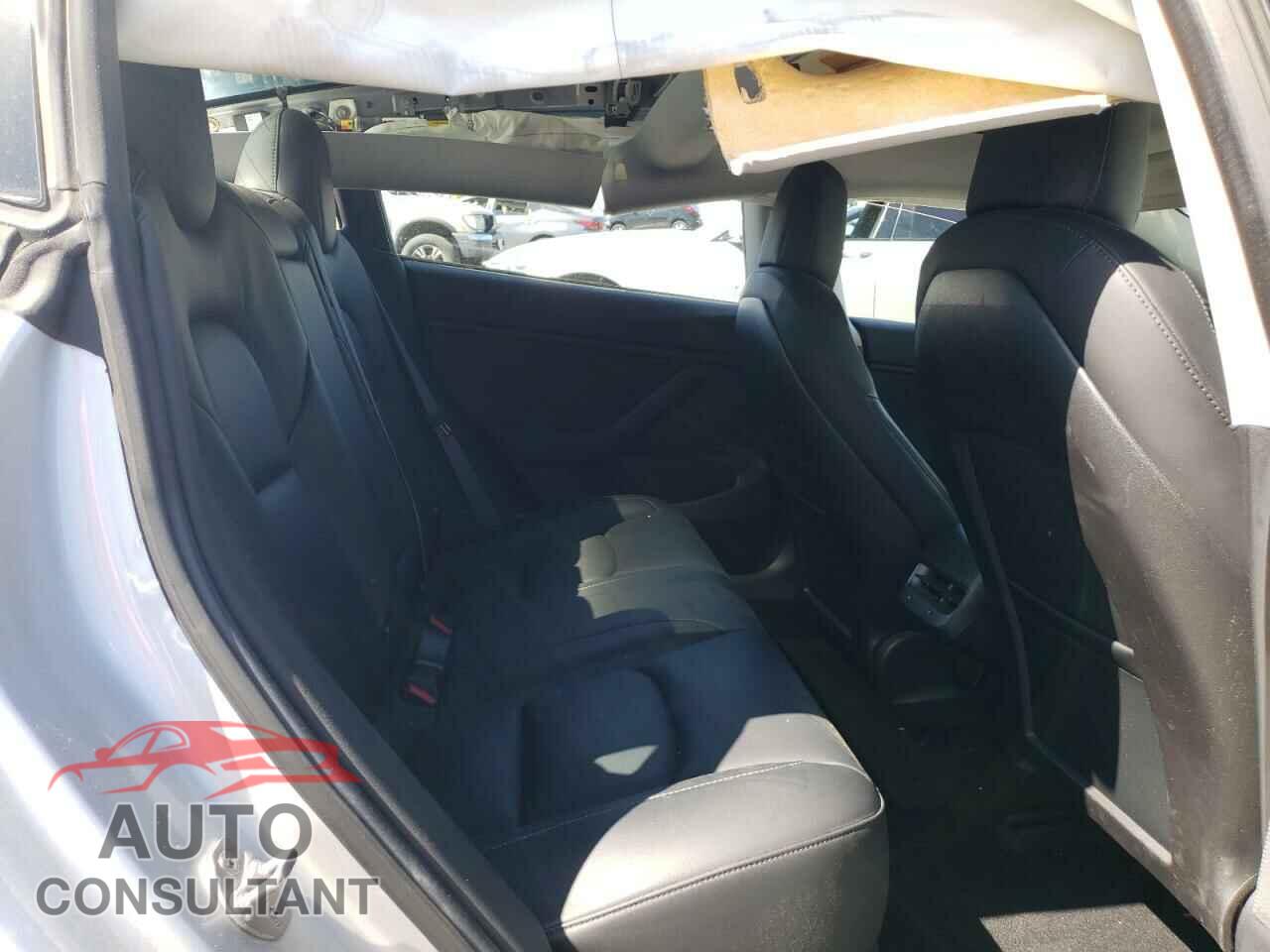 TESLA MODEL 3 2018 - 5YJ3E1EA4JF043958
