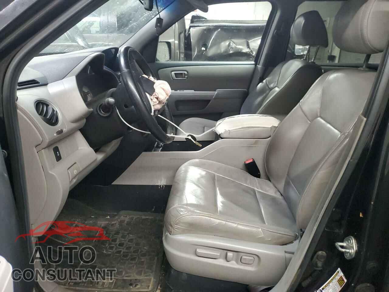 HONDA PILOT 2013 - 5FNYF4H71DB012143