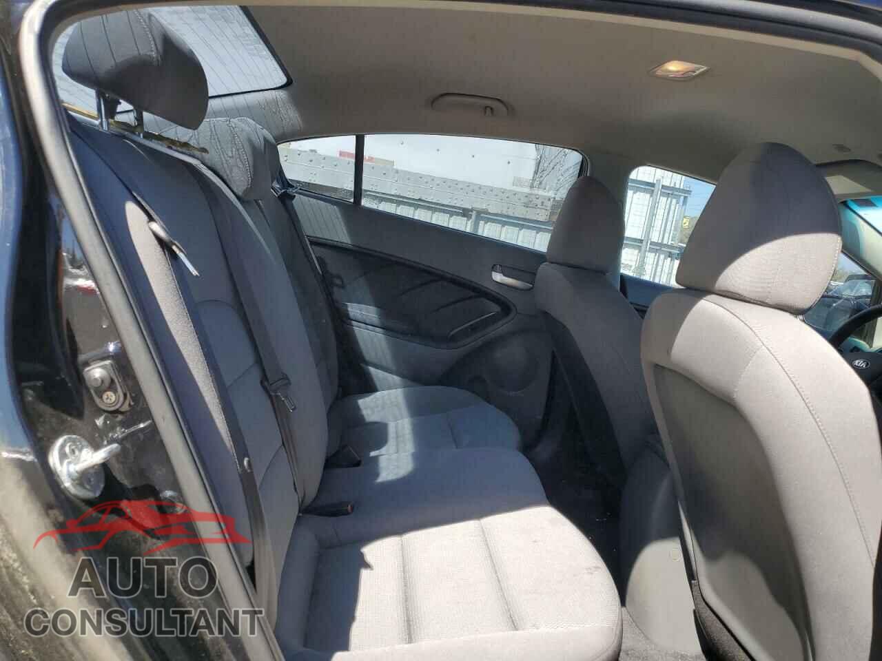 KIA FORTE 2017 - 3KPFK4A77HE118377