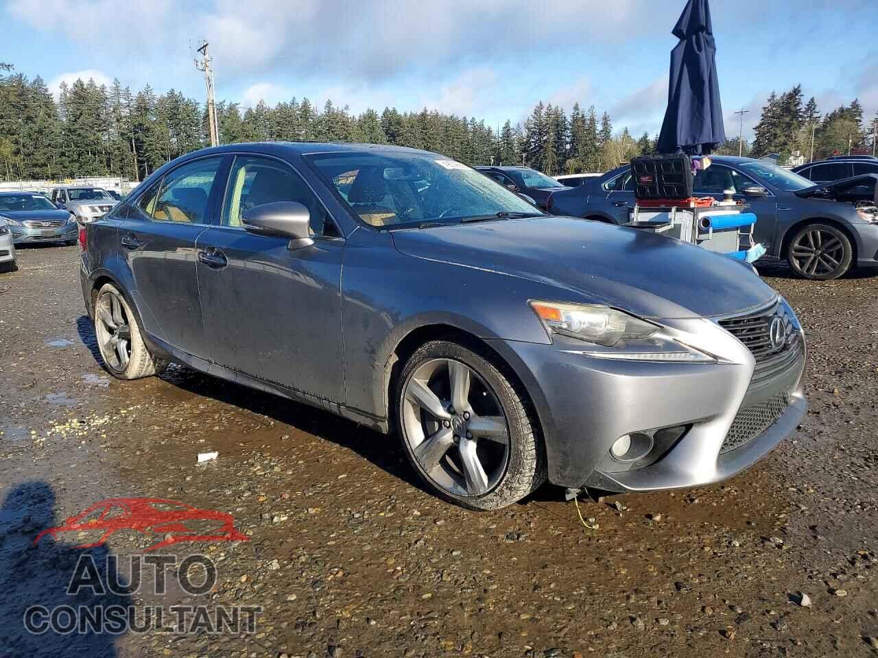 LEXUS IS 2014 - JTHBE1D24E5002130