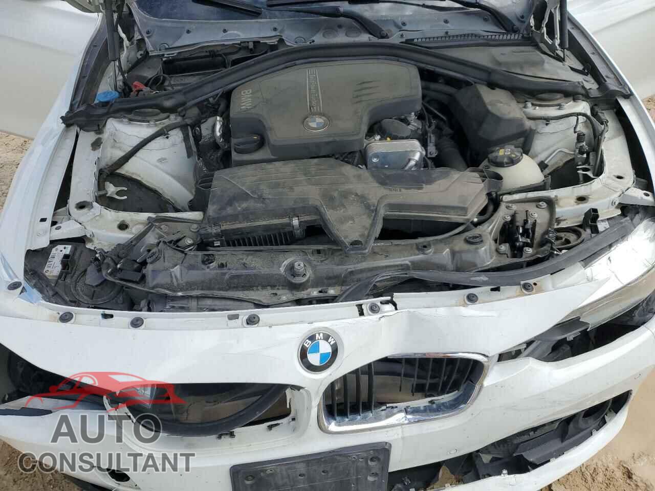 BMW 3 SERIES 2016 - WBA8E1G56GNU12042