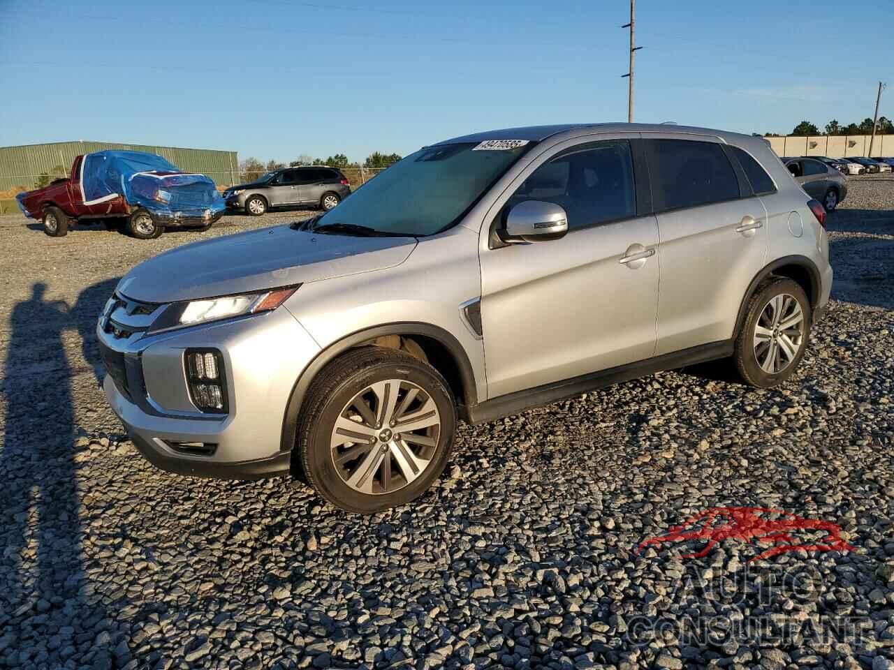 MITSUBISHI OUTLANDER 2022 - JA4ARUAU2NU011370