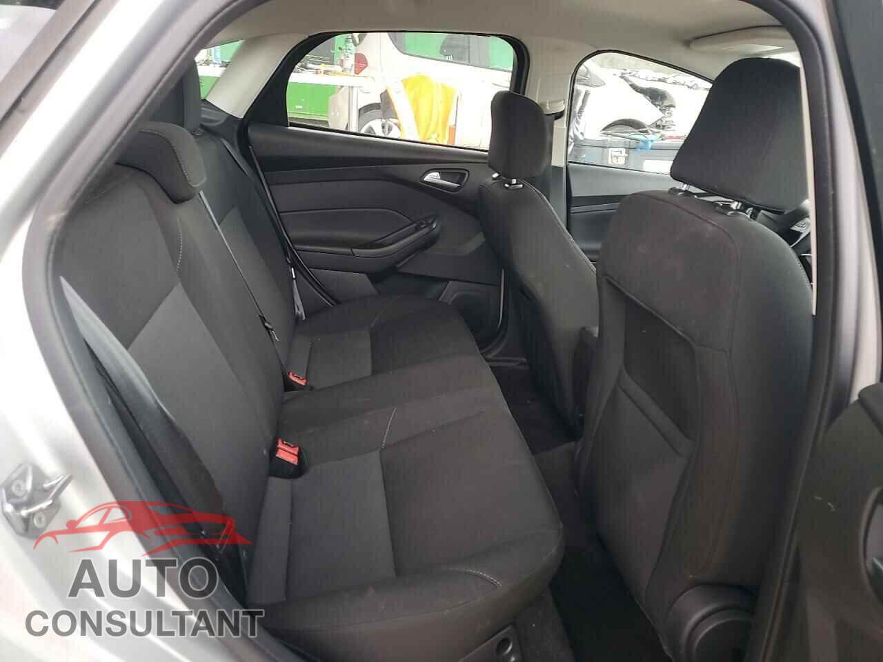 FORD FOCUS 2016 - 1FADP3F27GL229149