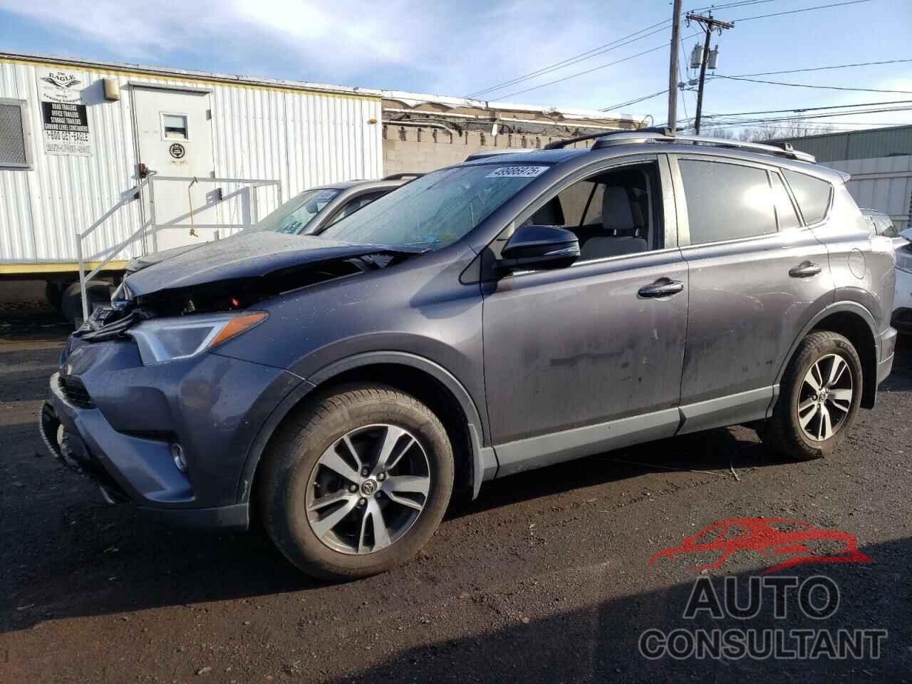 TOYOTA RAV4 2017 - JTMRFREV3HJ168395
