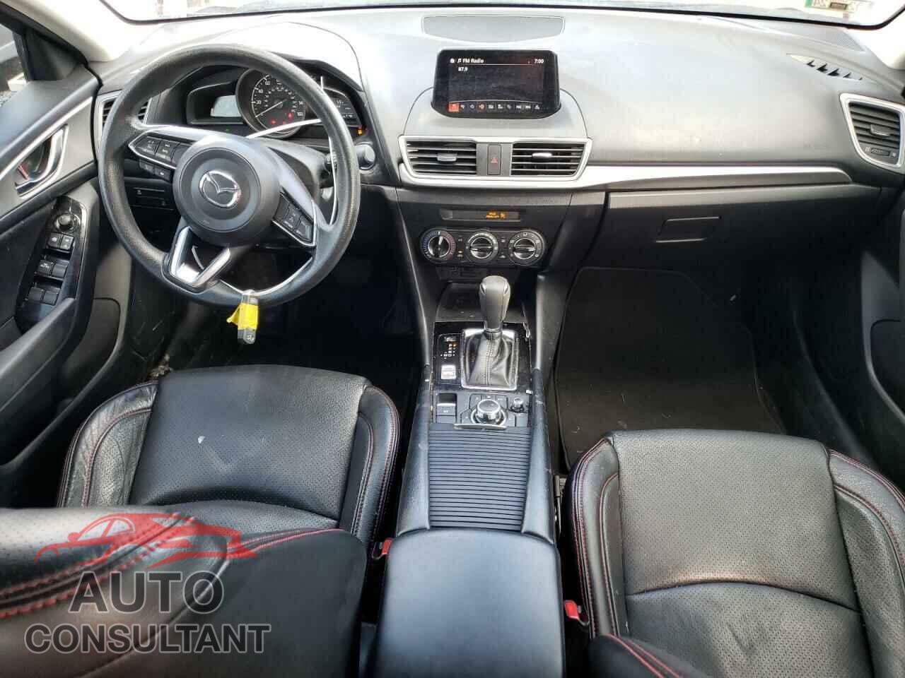 MAZDA 3 2017 - 3MZBN1U78HM149852