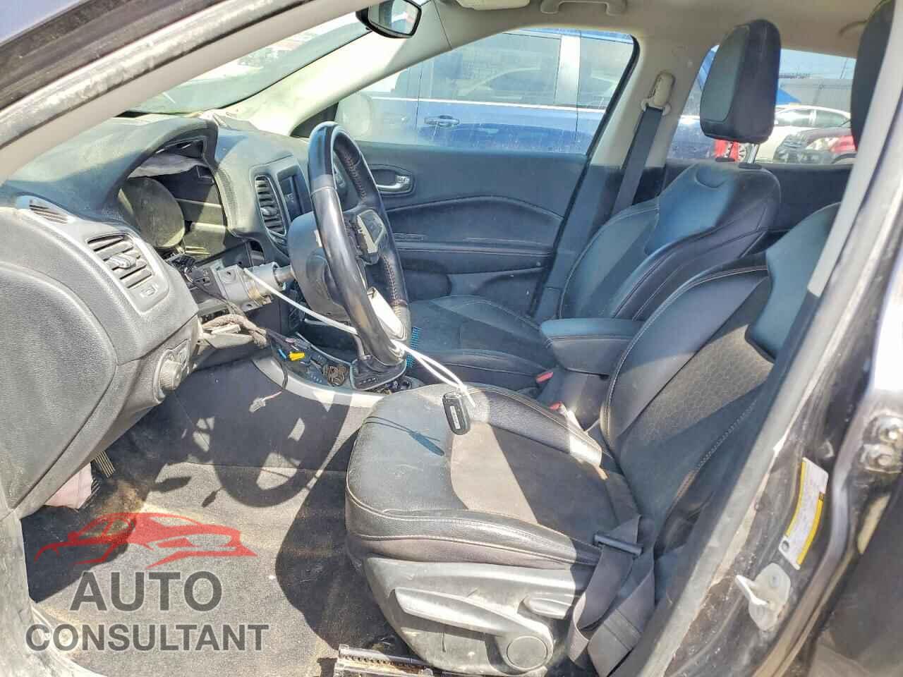 JEEP COMPASS 2020 - 3C4NJDBB7LT239562