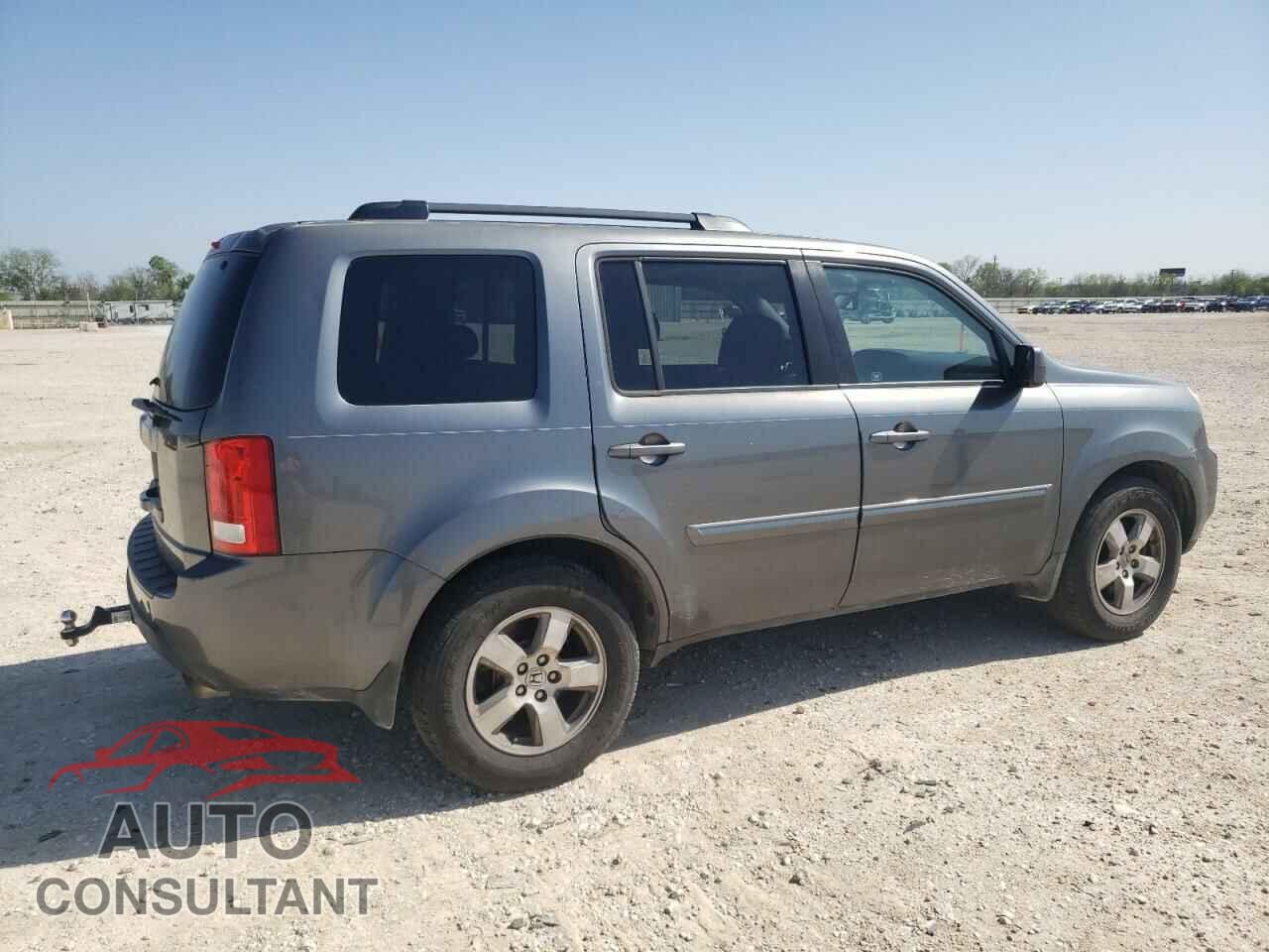 HONDA PILOT 2011 - 5FNYF3H52BB031080