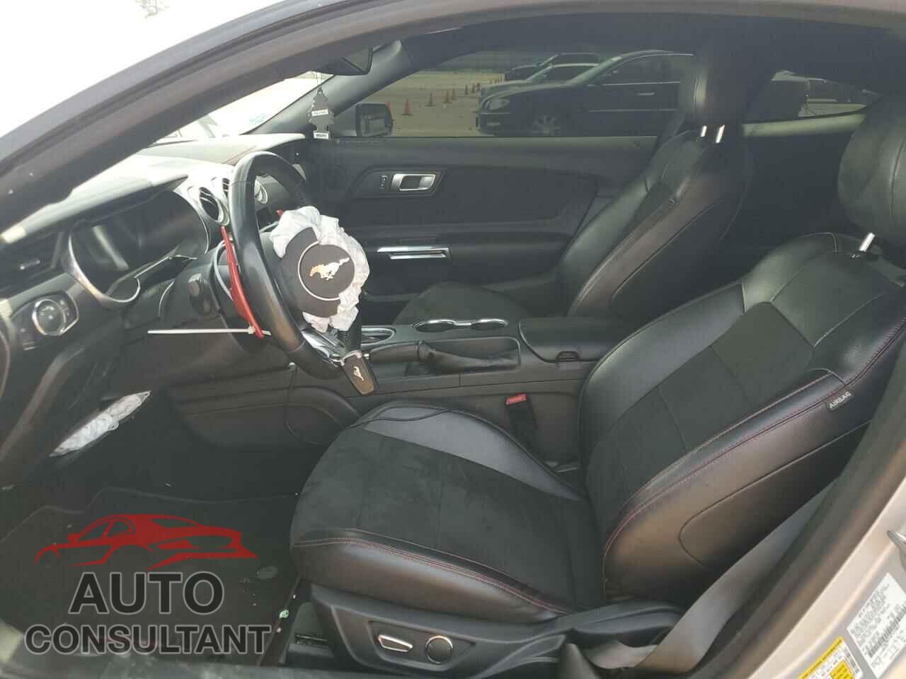 FORD MUSTANG 2019 - 1FA6P8CF1K5147864