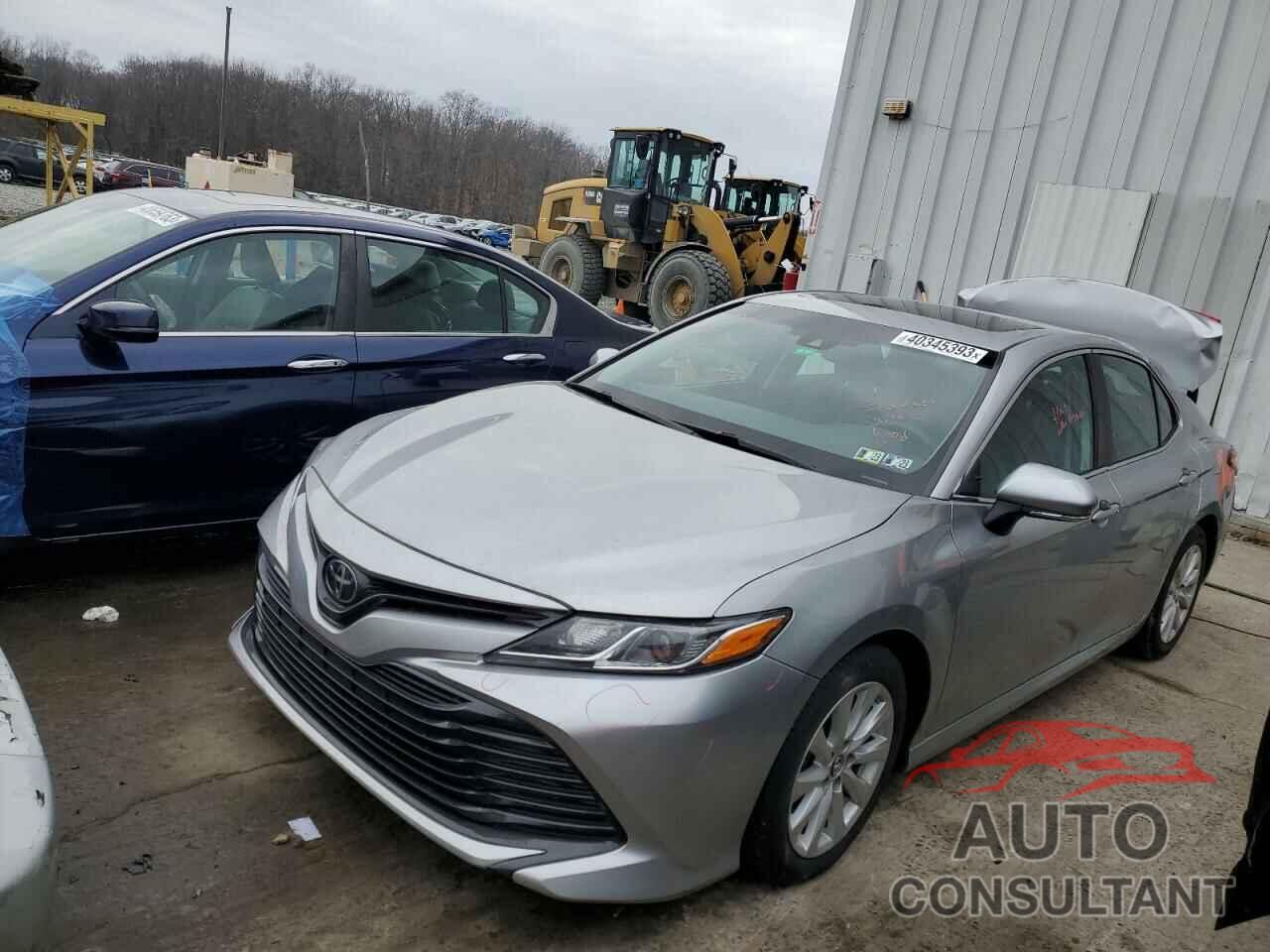 TOYOTA CAMRY 2018 - 4T1B11HK0JU066409
