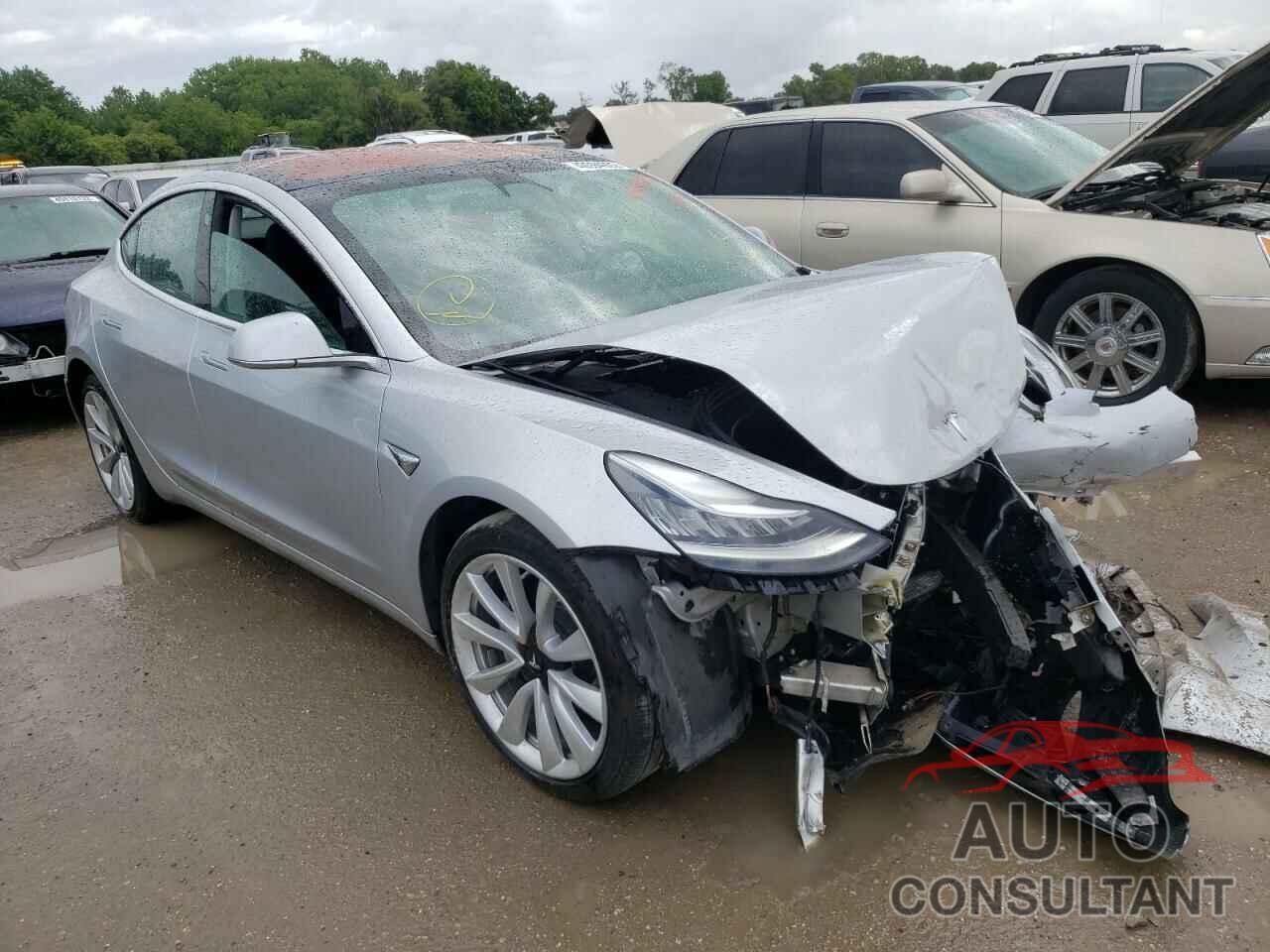 TESLA MODEL 3 2018 - 5YJ3E1EB5JF069249
