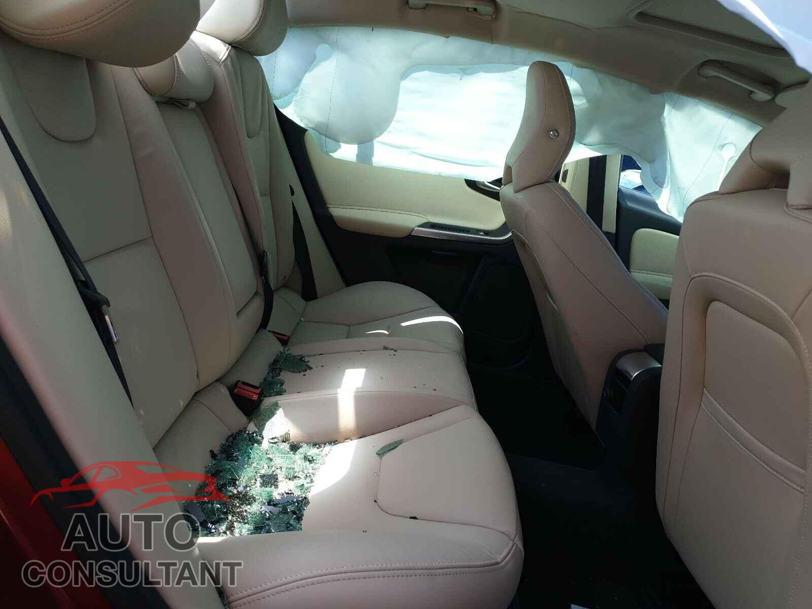 VOLVO S60 2017 - LYV402TK8HB155128