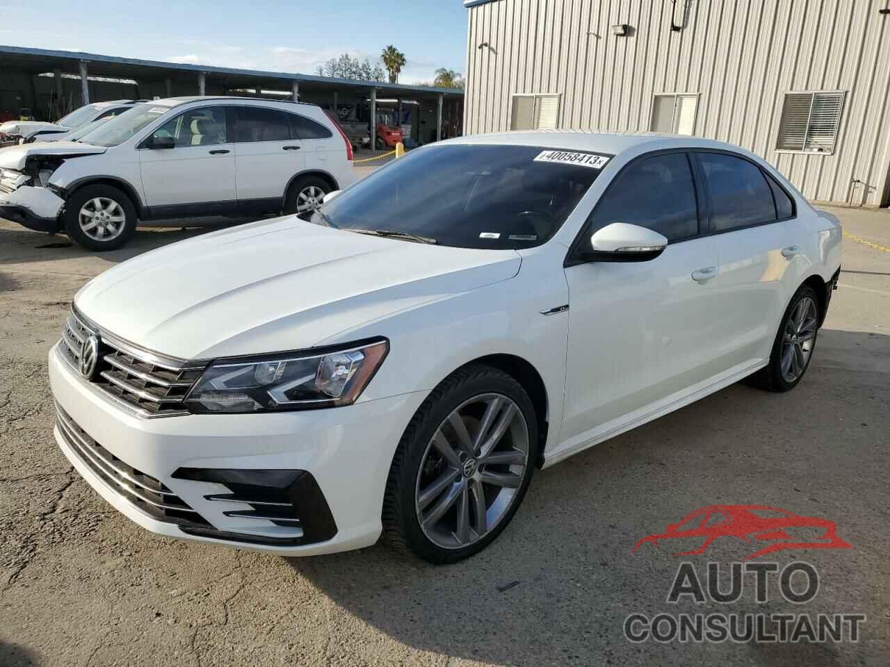 VOLKSWAGEN PASSAT 2018 - 1VWAA7A39JC000868