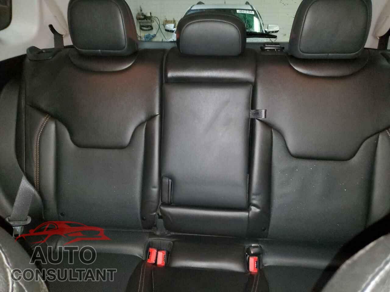 JEEP COMPASS 2020 - 3C4NJDCB7LT204325