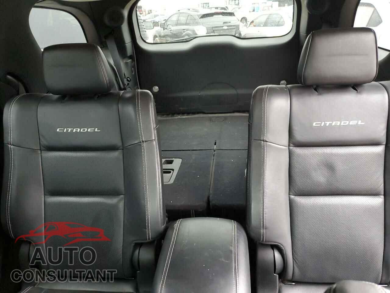 DODGE DURANGO 2018 - 1C4SDJETXJC219408