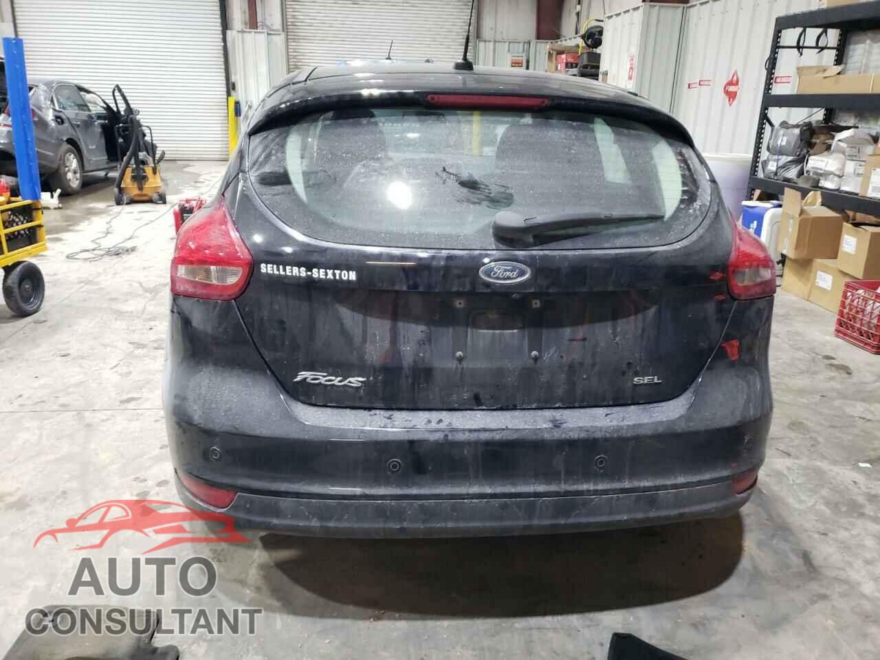 FORD FOCUS 2017 - 1FADP3M29HL328916