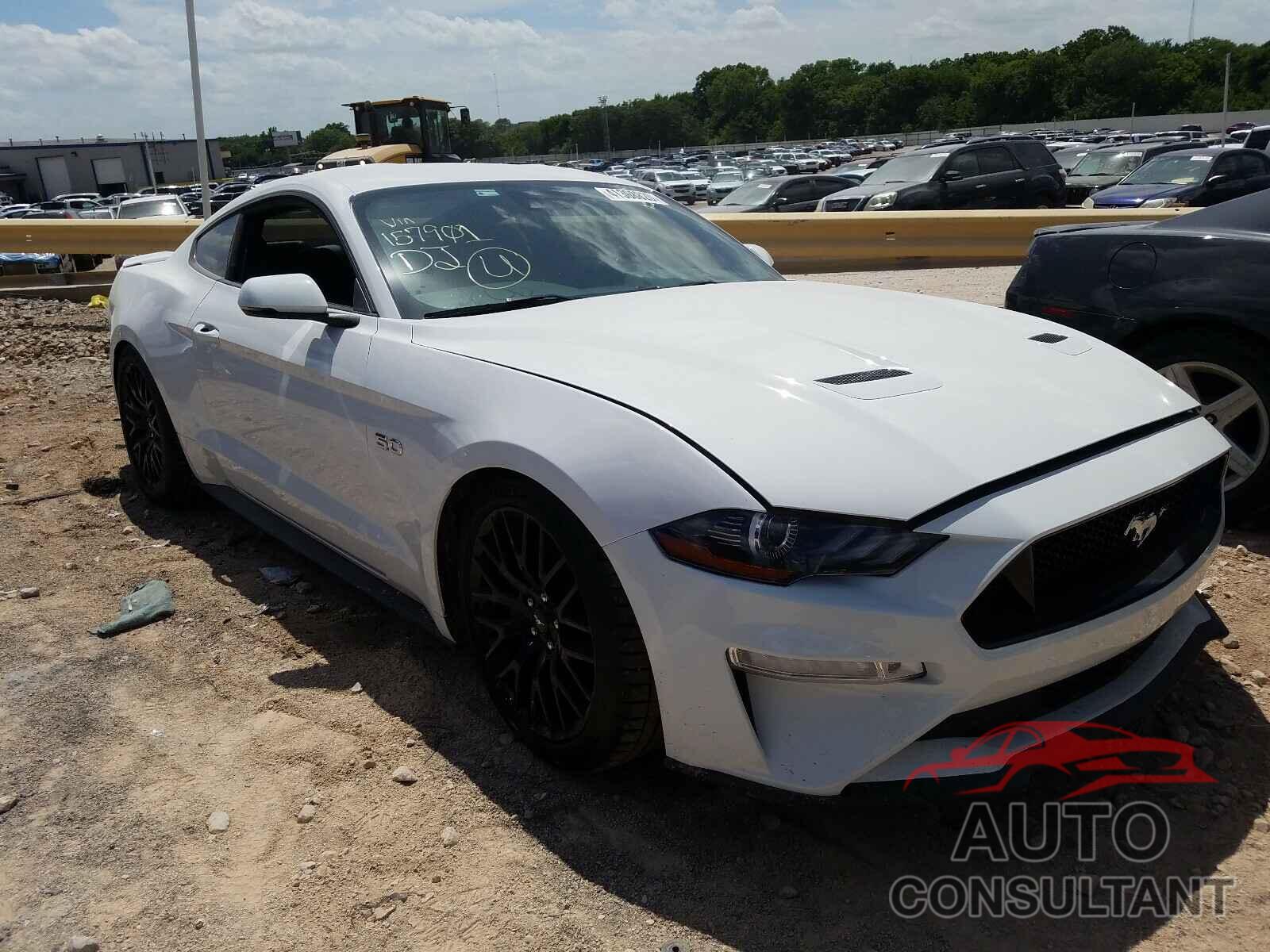 FORD MUSTANG 2019 - 1FA6P8CF9K5157901