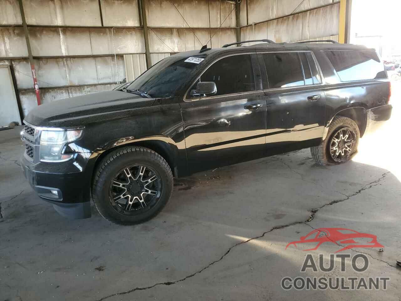 CHEVROLET SUBURBAN 2015 - 1GNSKJKC3FR537912