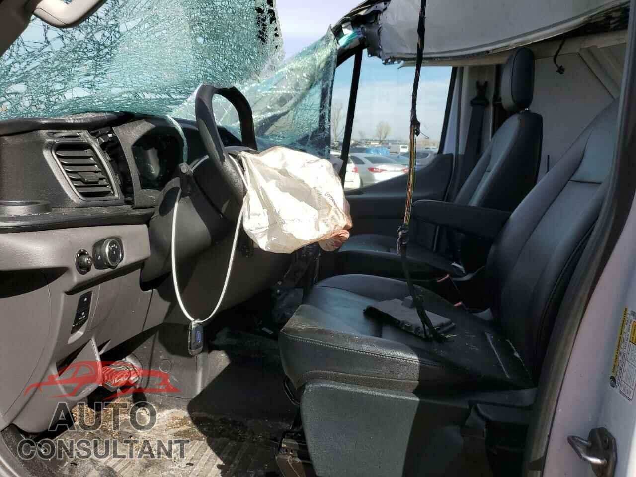FORD TRANSIT 2023 - 1FTYE1C8XPKA06074