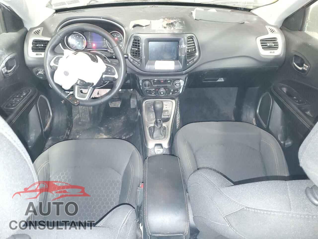 JEEP COMPASS 2020 - 3C4NJDAB0LT132144
