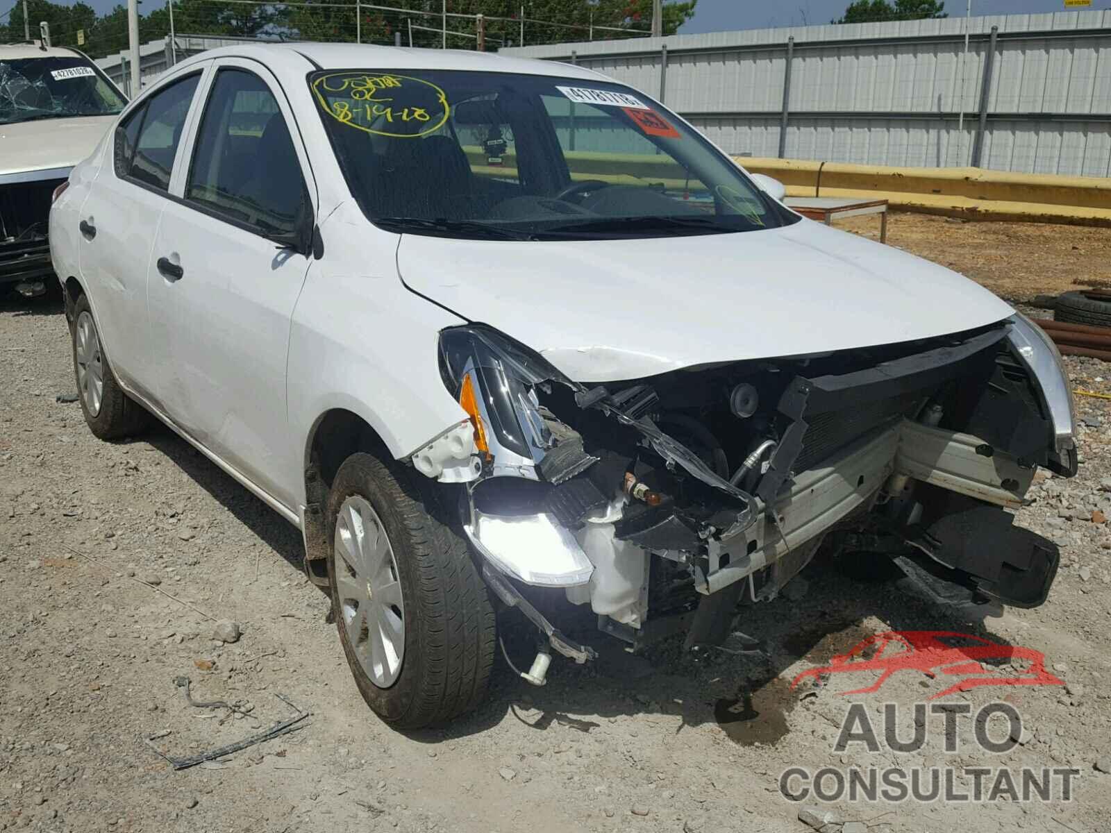 NISSAN VERSA 2017 - 3N1CN7APXHL846589
