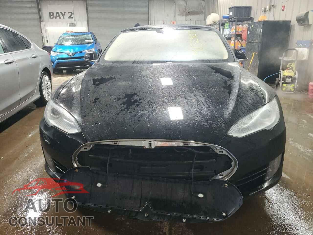 TESLA MODEL S 2016 - 5YJSA1E22GF122831
