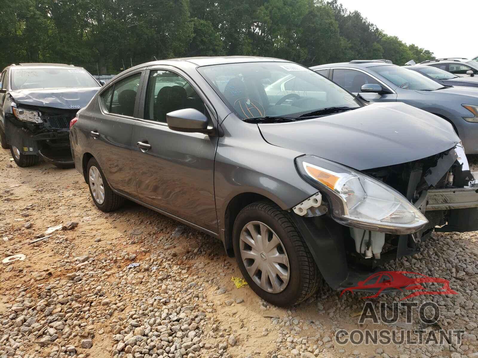 NISSAN VERSA 2017 - 3N1CN7AP8HL868218