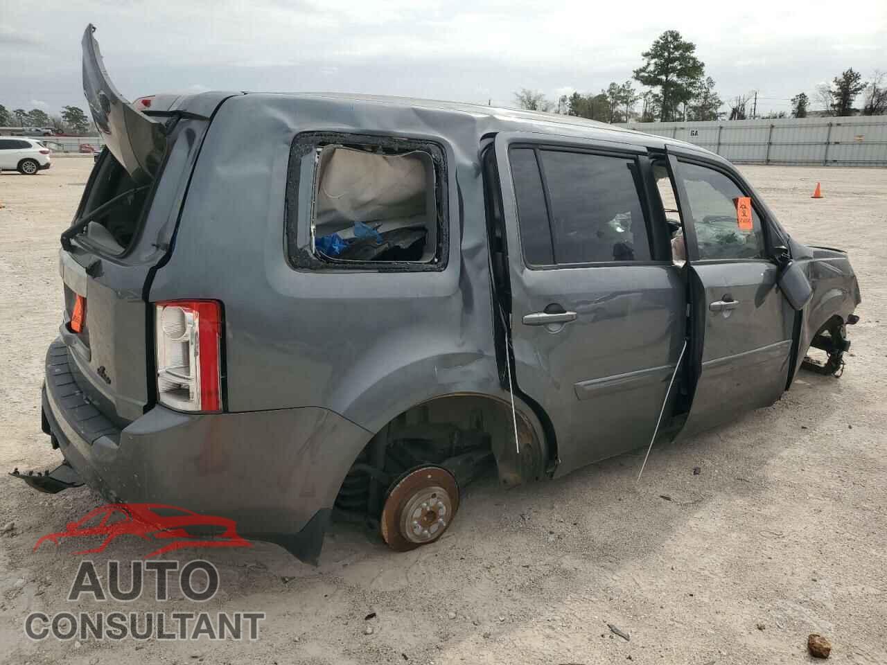 HONDA PILOT 2013 - 5FNYF3H43DB008403