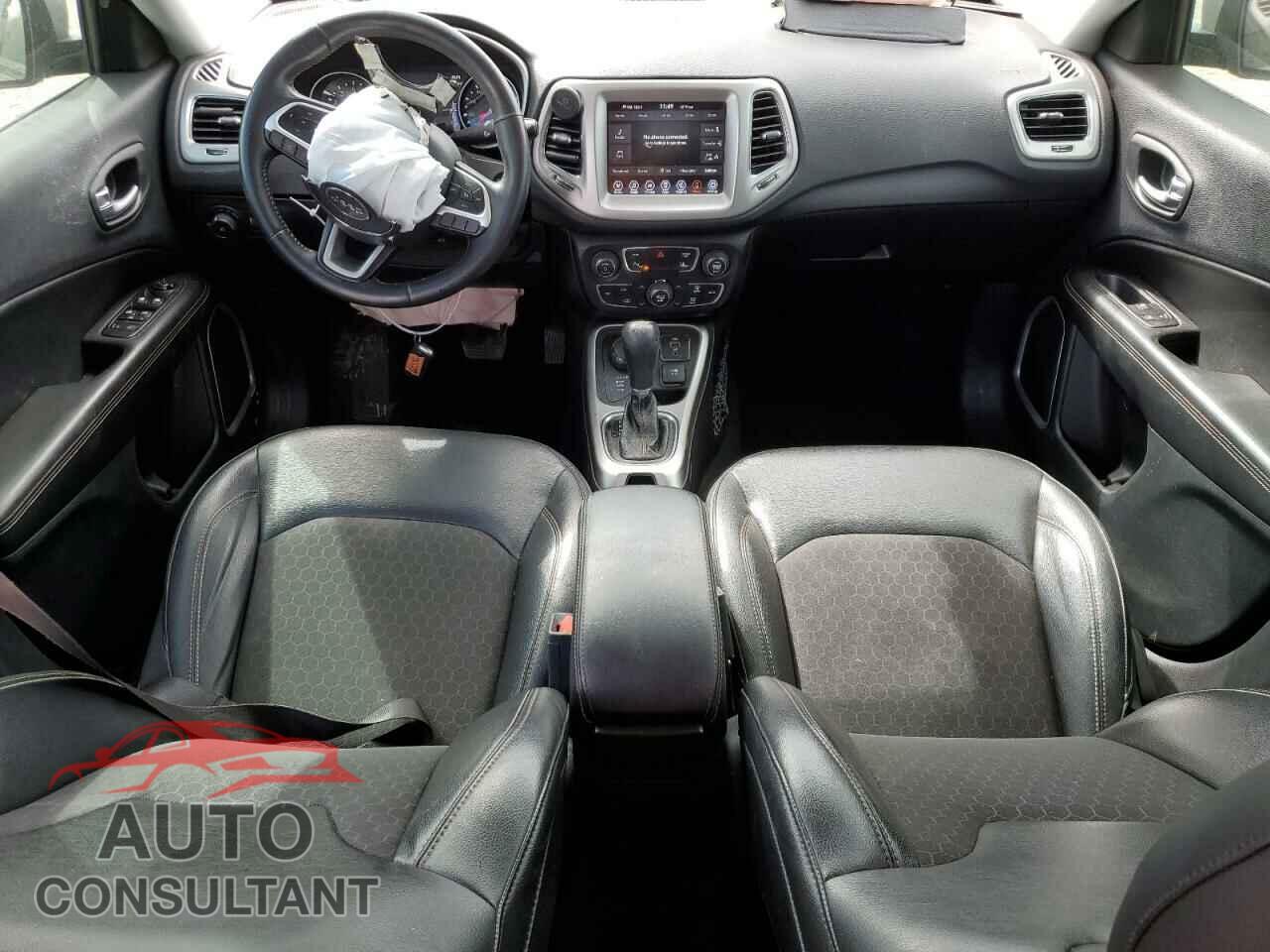 JEEP COMPASS 2018 - 3C4NJDBB3JT331667