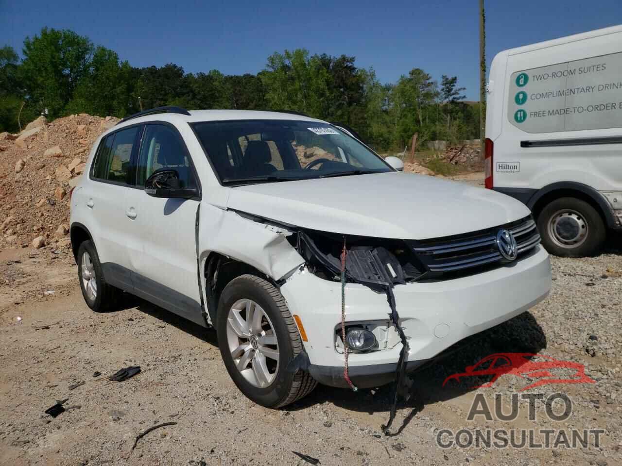 VOLKSWAGEN TIGUAN 2017 - WVGBV7AX6HW512509