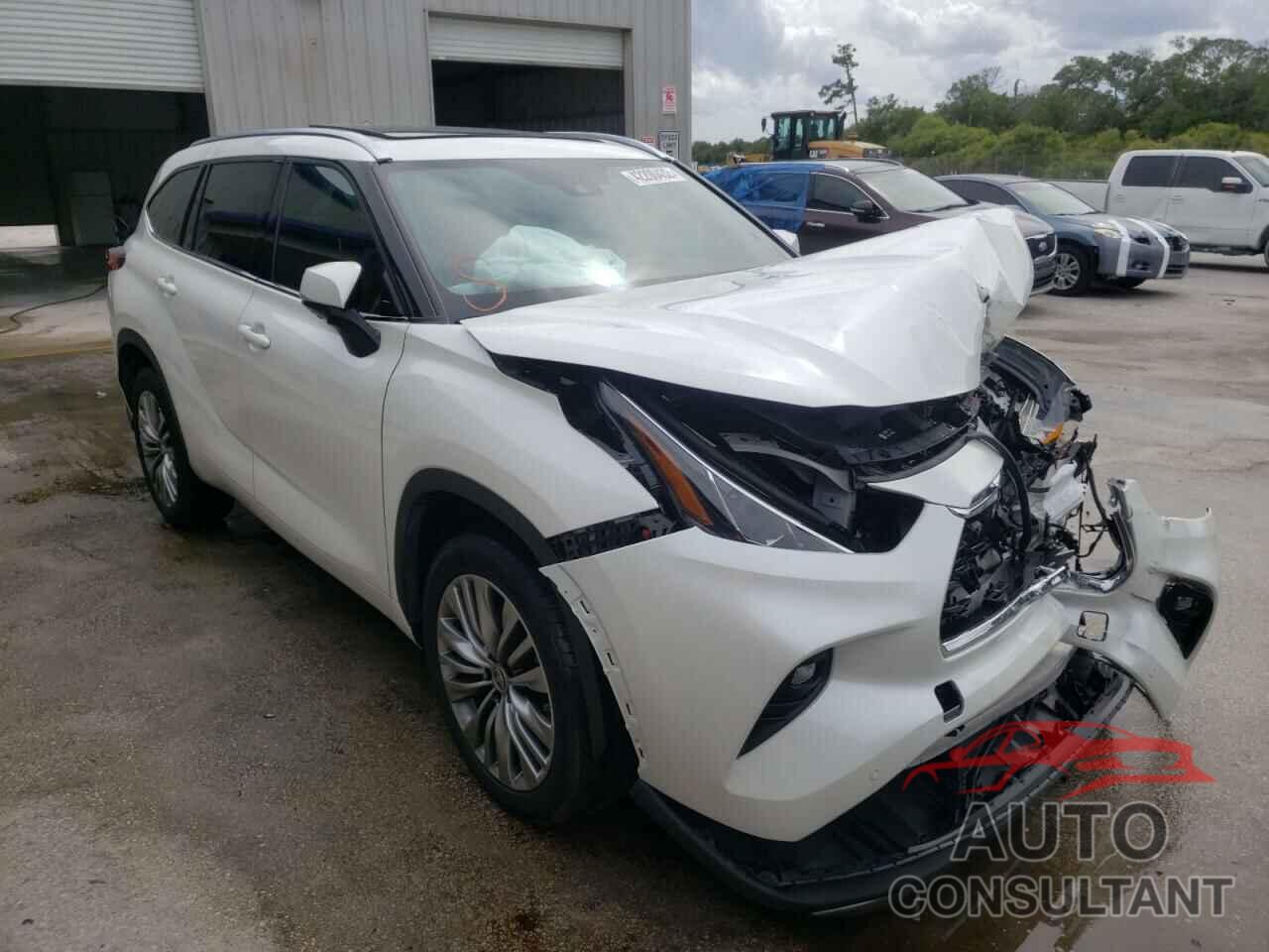 TOYOTA HIGHLANDER 2021 - 5TDFZRAH4MS072721