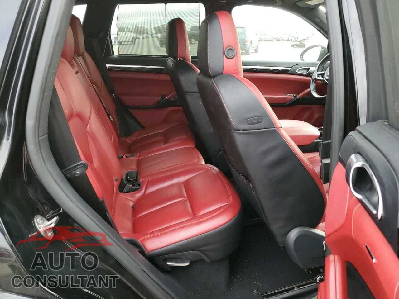PORSCHE CAYENNE 2016 - WP1AB2A22GLA96148