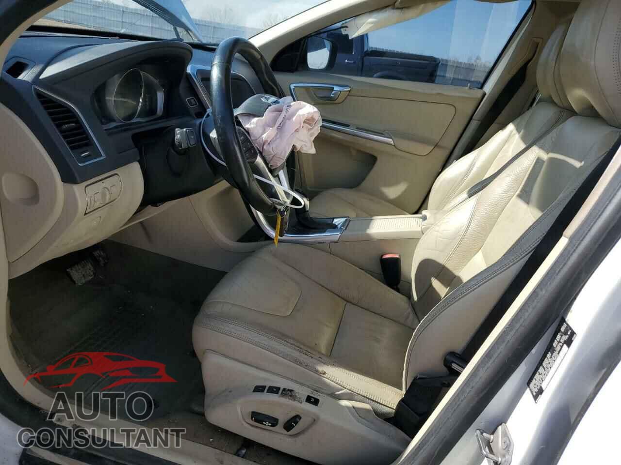 VOLVO XC60 2014 - YV4952DZ4E2514357