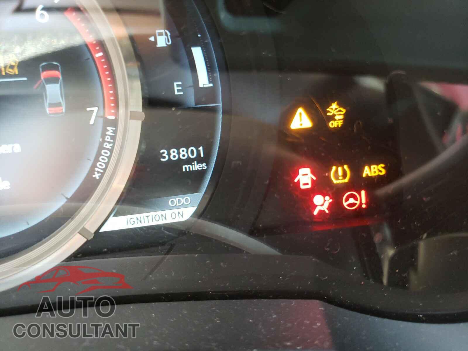 LEXUS IS 2017 - JTHBA1D24H5051599
