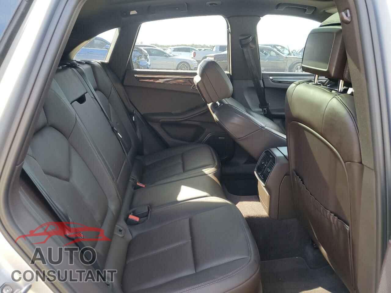 PORSCHE MACAN 2016 - WP1AB2A55GLB47149