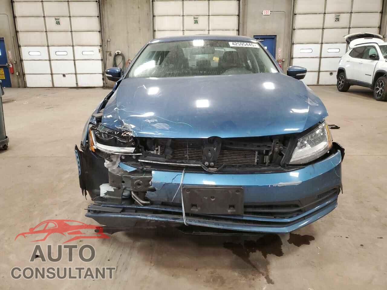 VOLKSWAGEN JETTA 2017 - 3VWDB7AJXHM219159
