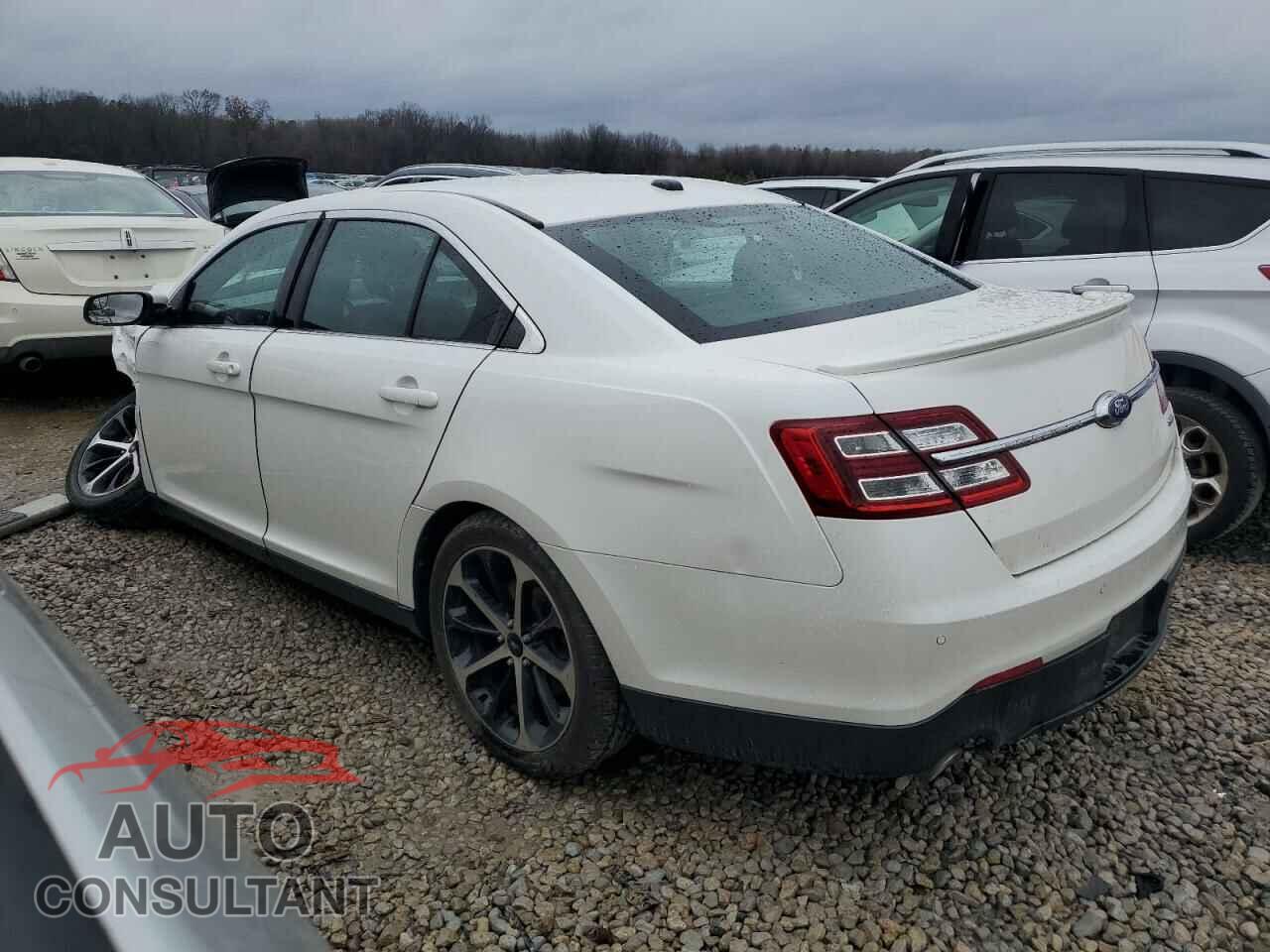 FORD TAURUS 2016 - 1FAHP2E80GG139593
