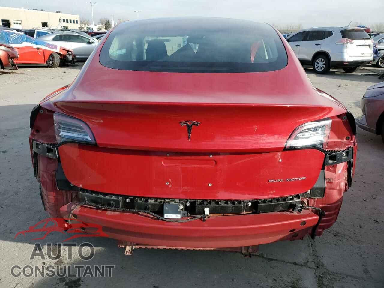 TESLA MODEL 3 2018 - 5YJ3E1EB0JF104652
