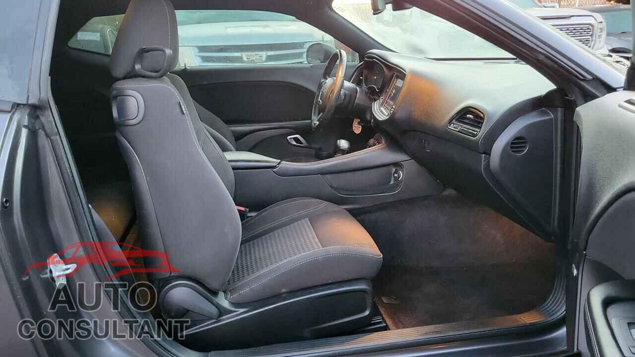 DODGE CHALLENGER 2018 - 2C3CDZAG5JH111145