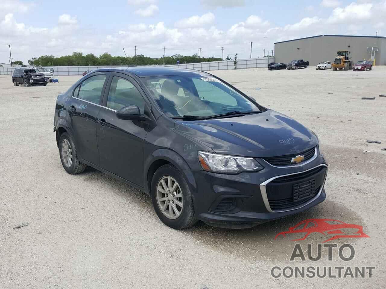 CHEVROLET SONIC 2017 - 1G1JD5SH8H4141369
