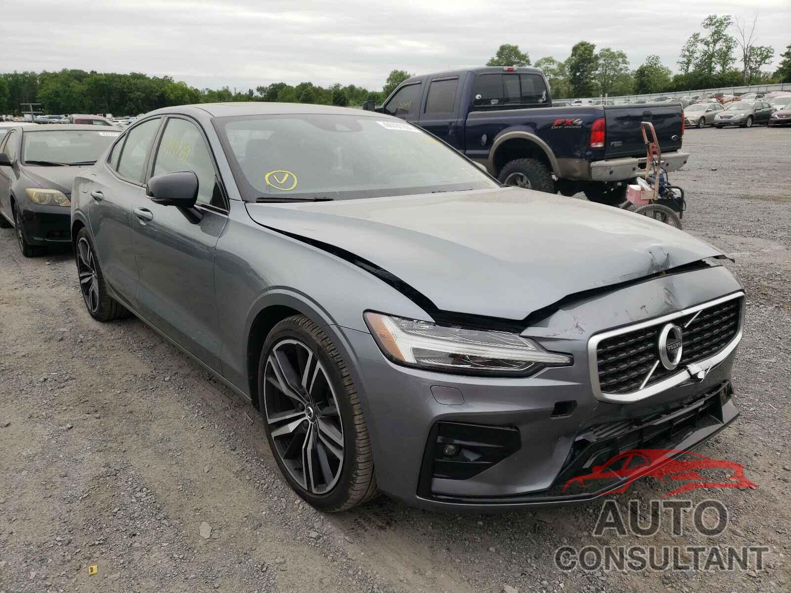 VOLVO S60 2019 - 7JRA22TM4KG016710