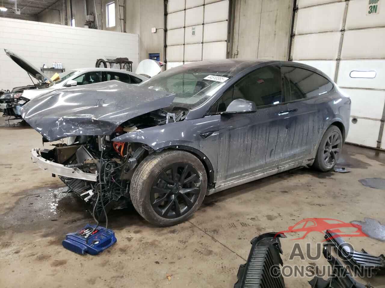 TESLA MODEL X 2023 - 7SAXCBE52PF418256