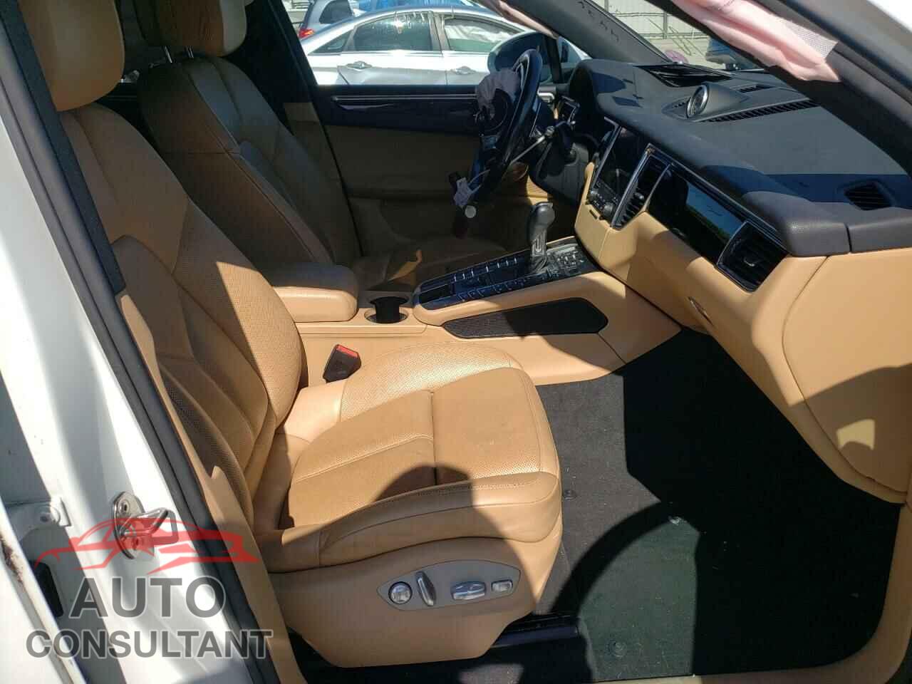 PORSCHE MACAN 2017 - WP1AA2A55HLB00756