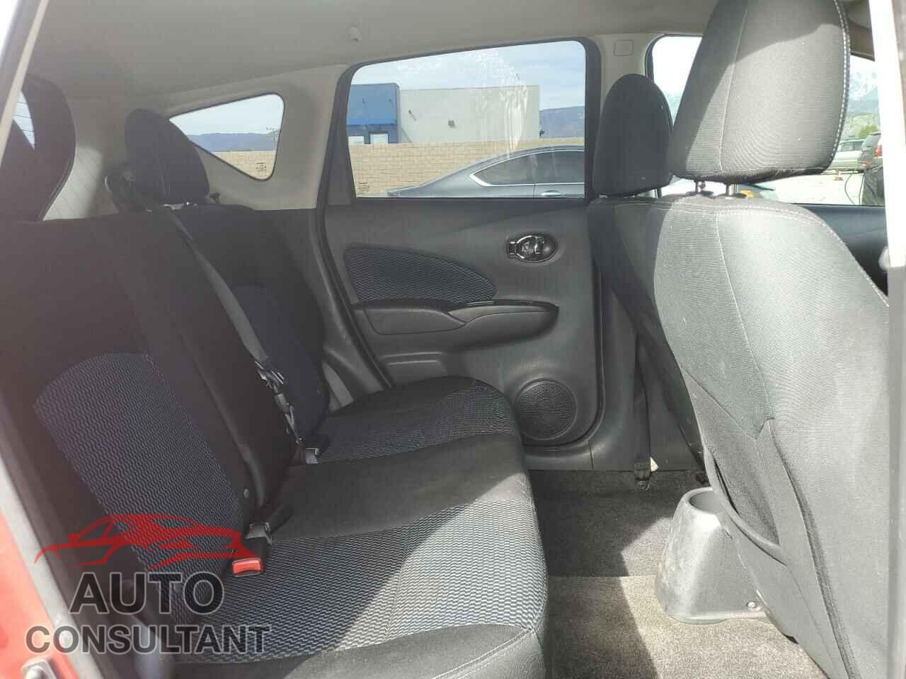NISSAN VERSA 2017 - 3N1CE2CP2HL352162