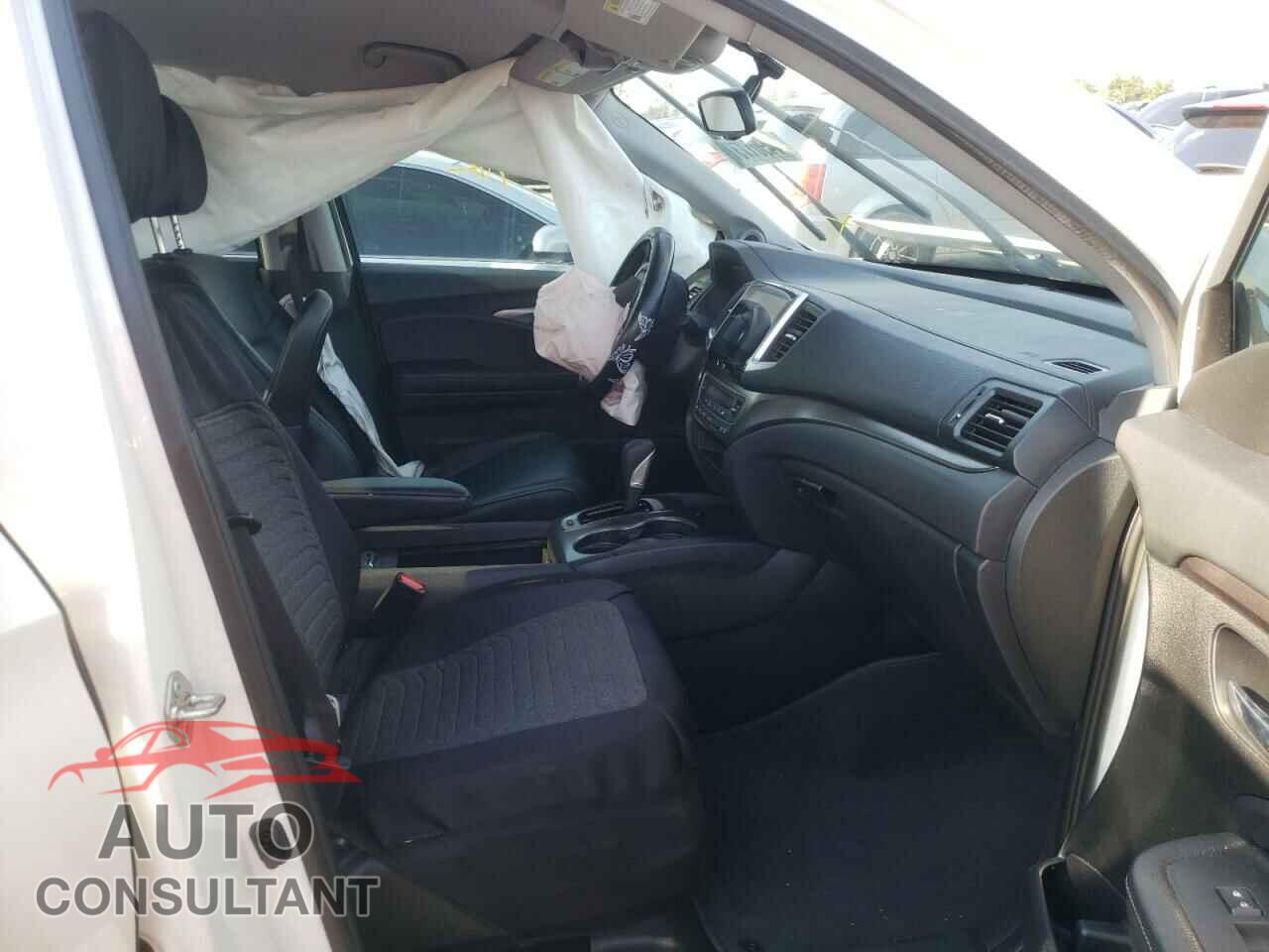 HONDA RIDGELINE 2017 - 5FPYK2F63HB010885