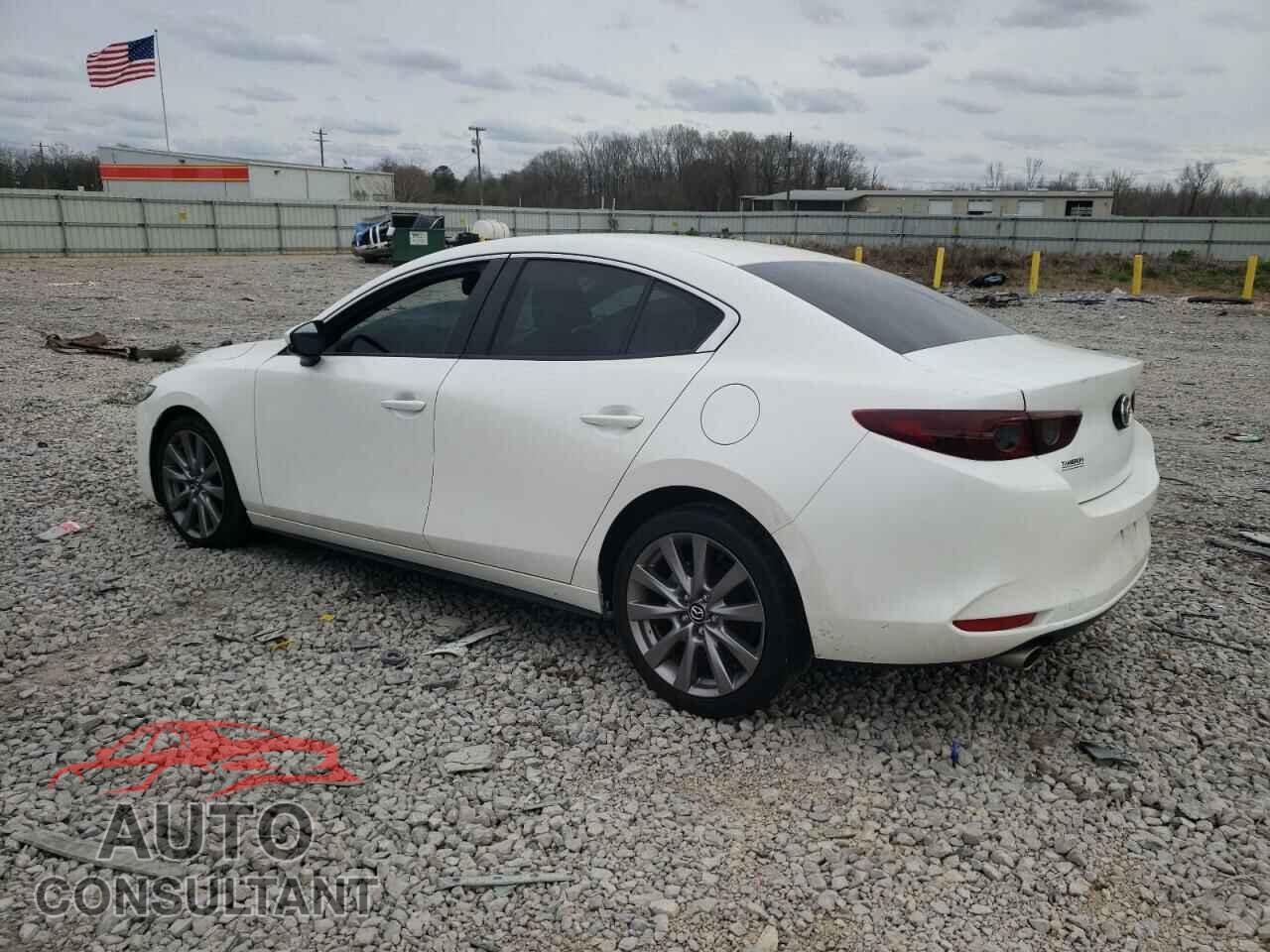 MAZDA 3 2021 - JM1BPABL7M1321048